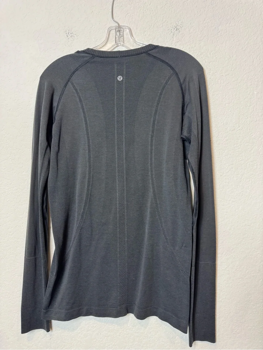 Lululemon Swiftly Tech Seamless Long Sleeve Active Top Charcoal Gray Women’s 10